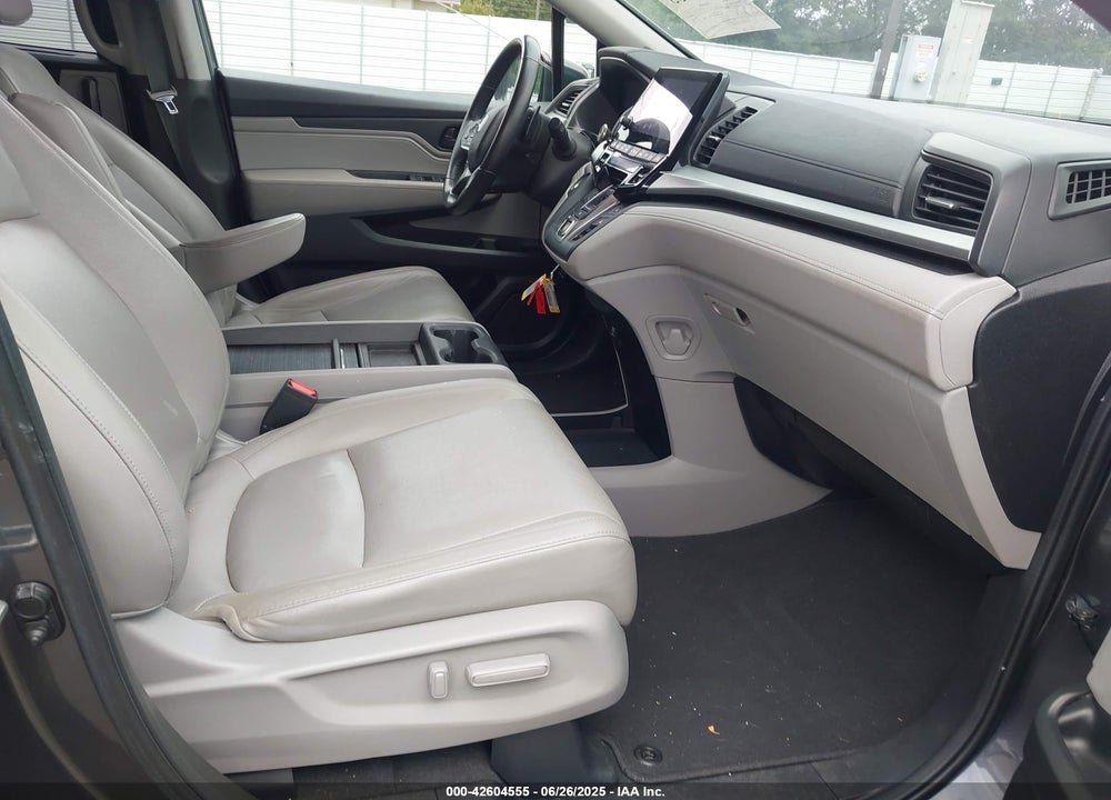 2018 HONDA ODYSSEY EX-L VIN: 5FNRL6H70JB066747