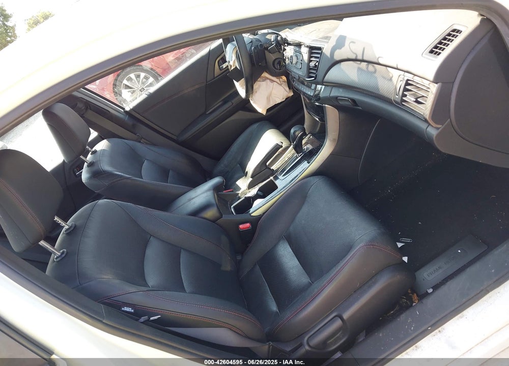 2017 HONDA ACCORD VIN: 1HGCR2F15HA099551