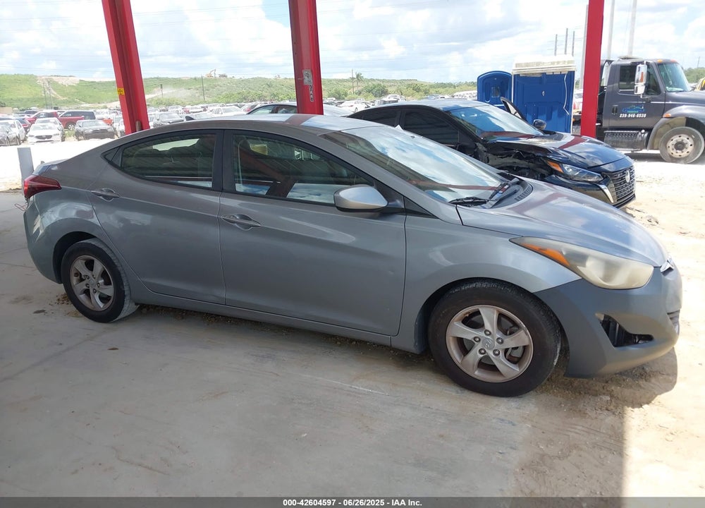 2014 HYUNDAI ELANTRA VIN: KMHDH4AEXEU159857