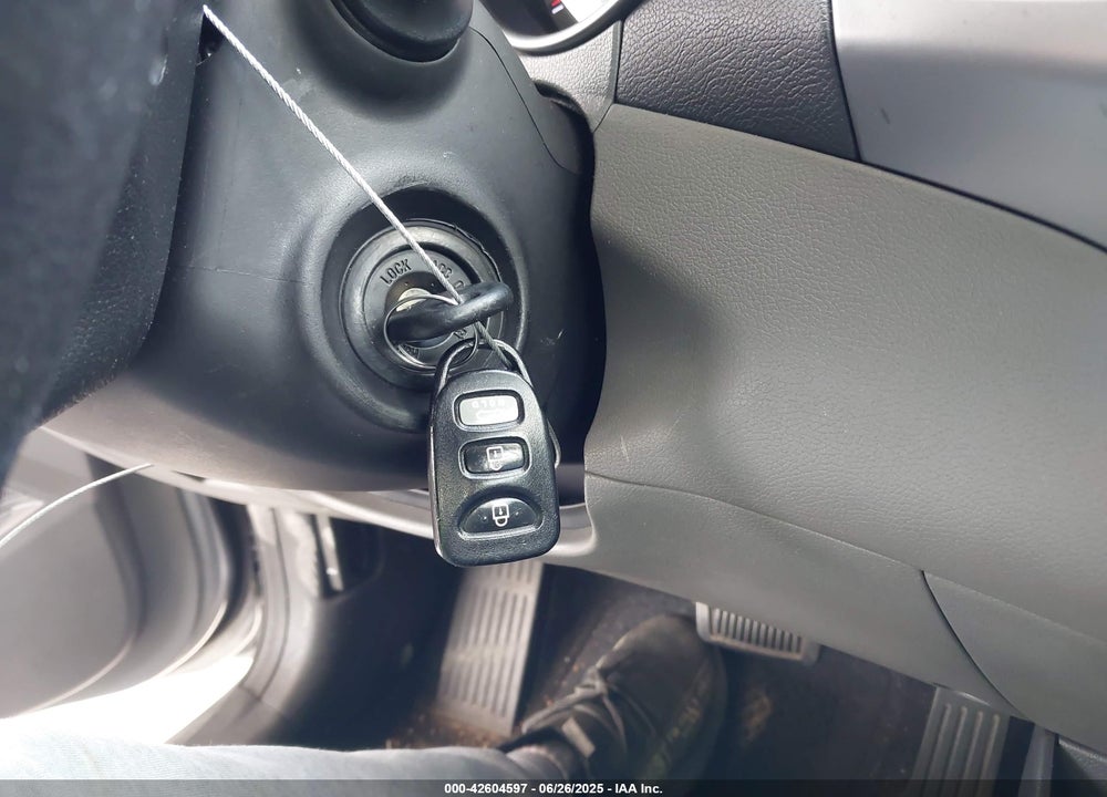 2014 HYUNDAI ELANTRA VIN: KMHDH4AEXEU159857