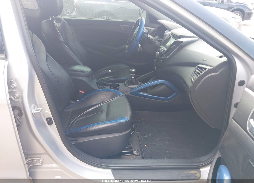 2013 HYUNDAI VELOSTER VIN: KMHTC6AE1DU177023