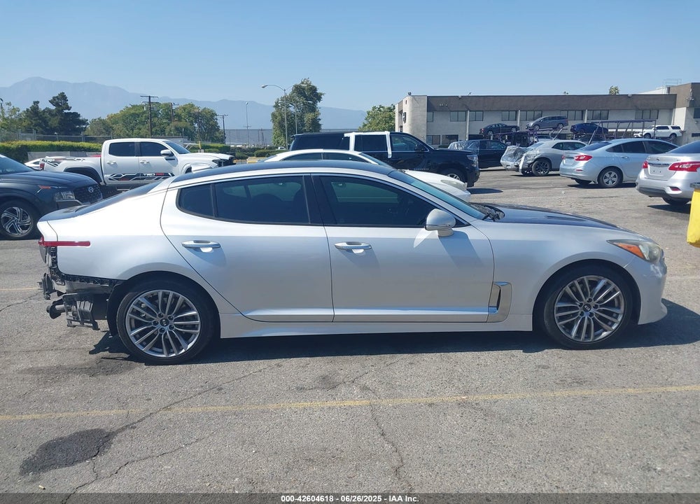 2018 KIA STINGER VIN: KNAE15LAXJ6011412