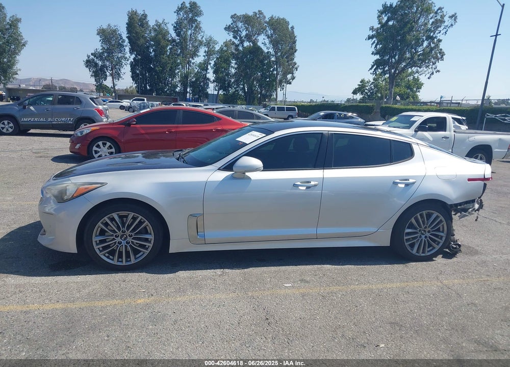 2018 KIA STINGER VIN: KNAE15LAXJ6011412