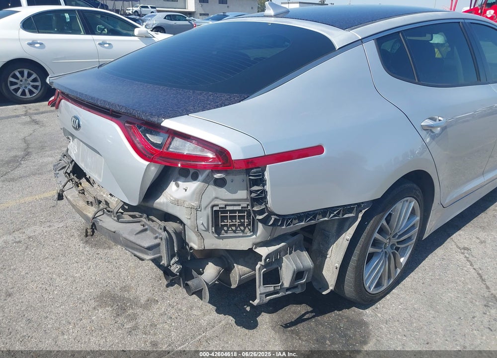 2018 KIA STINGER VIN: KNAE15LAXJ6011412