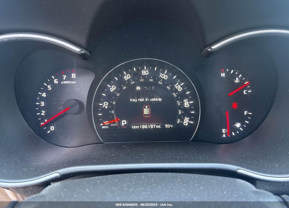 2014 KIA SORENTO VIN: 5XYKWDA74EG544240