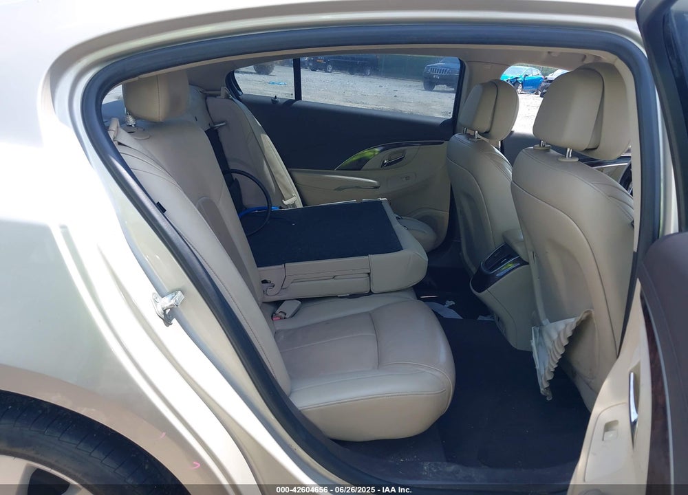 2014 BUICK LACROSSE VIN: 1G4GB5GR2EF285584