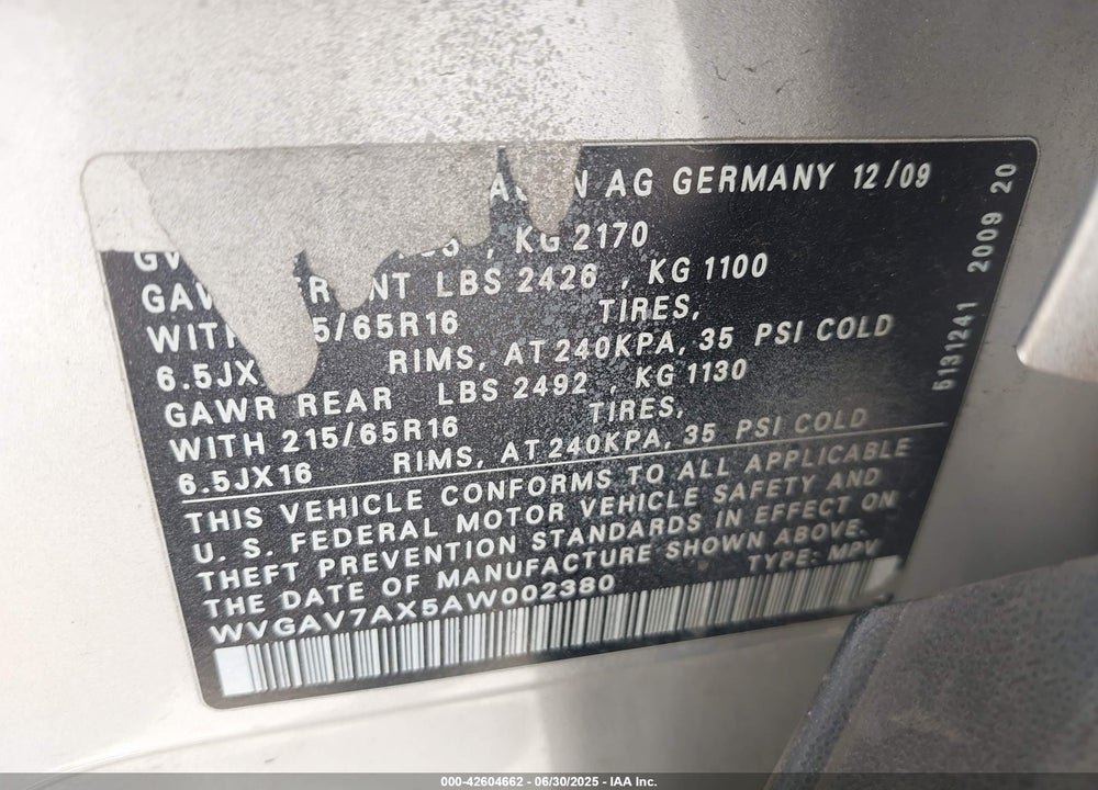 2010 VOLKSWAGEN TIGUAN VIN: WVGAV7AX5AW002380