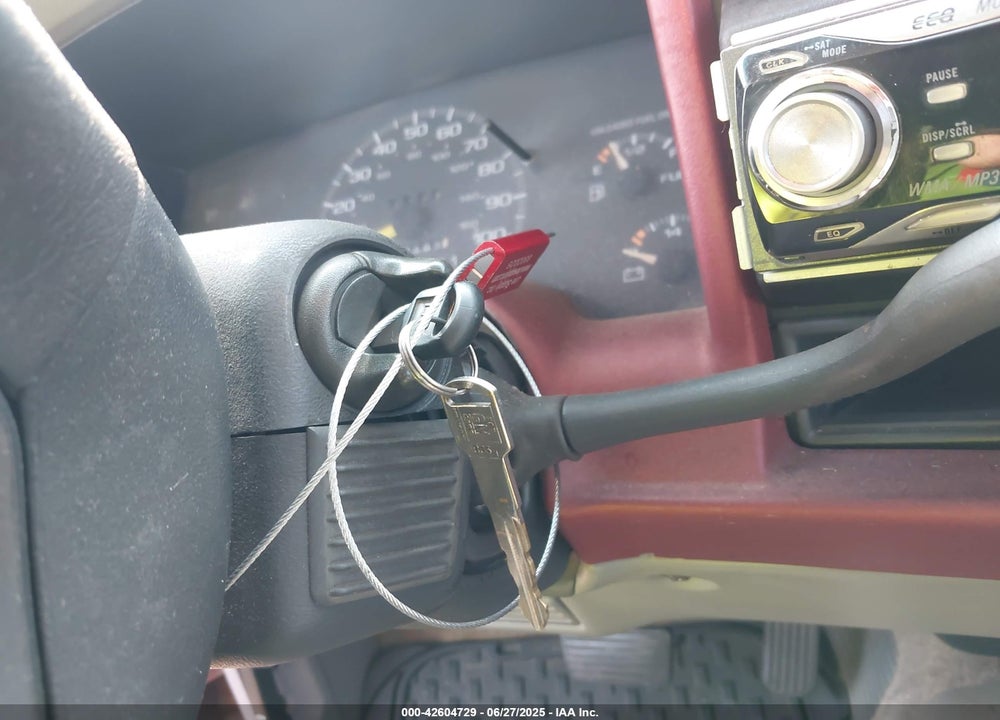 1995 CHEVROLET S TRUCK S10 VIN: 1GCCS14Z8SK257954