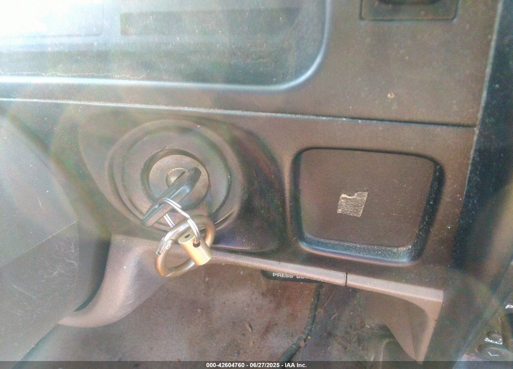 2001 TOYOTA TACOMA VIN: 5TENL42NX1Z856923