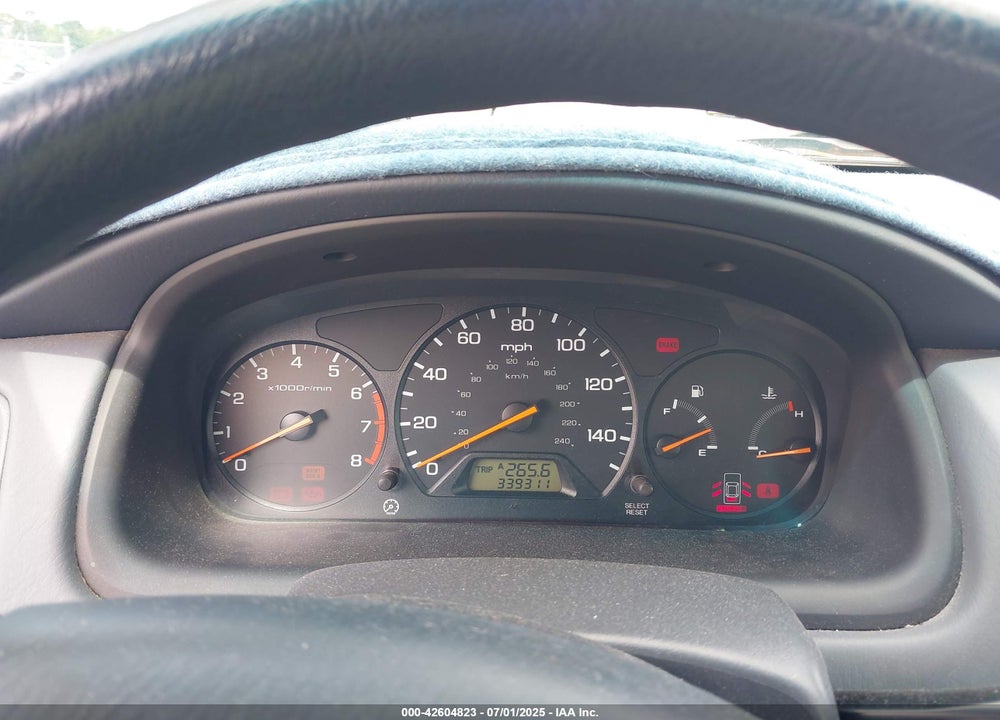 1998 HONDA ACCORD EX VIN: 1HGCG5556WA138706