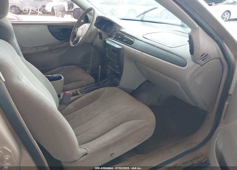 2005 CHEVROLET CLASSIC VIN: 1G1ND52F25M204042