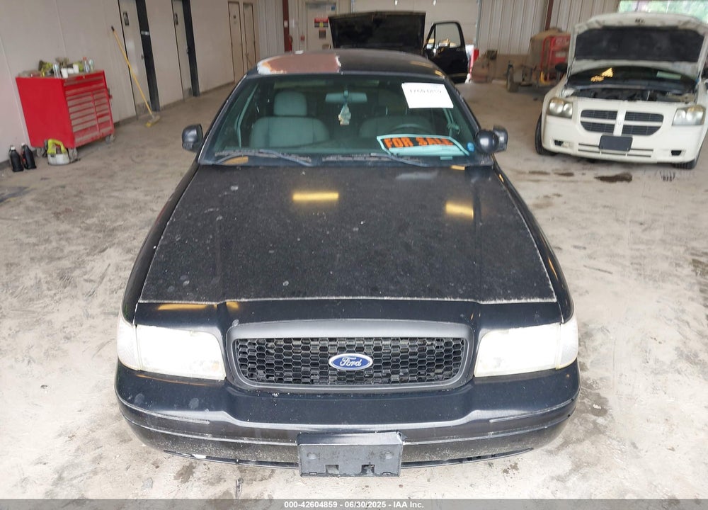 2008 FORD CROWN VICTORIA VIN: 2FAHP71V98X102529