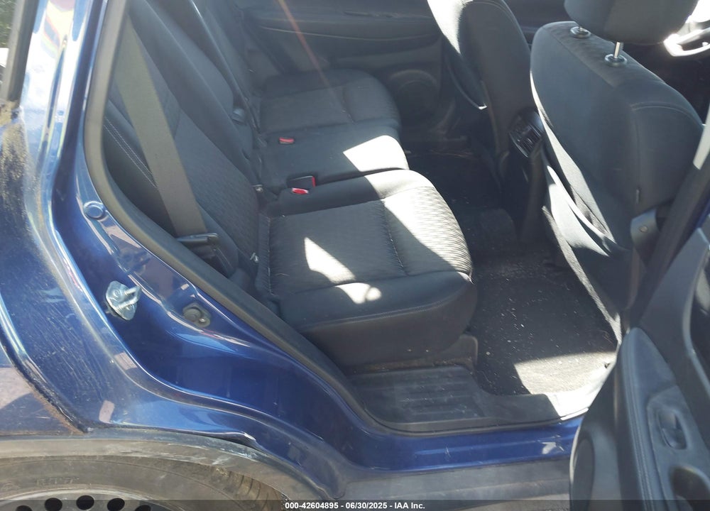 2018 NISSAN ROGUE VIN: JN8AT2MV8JW328914