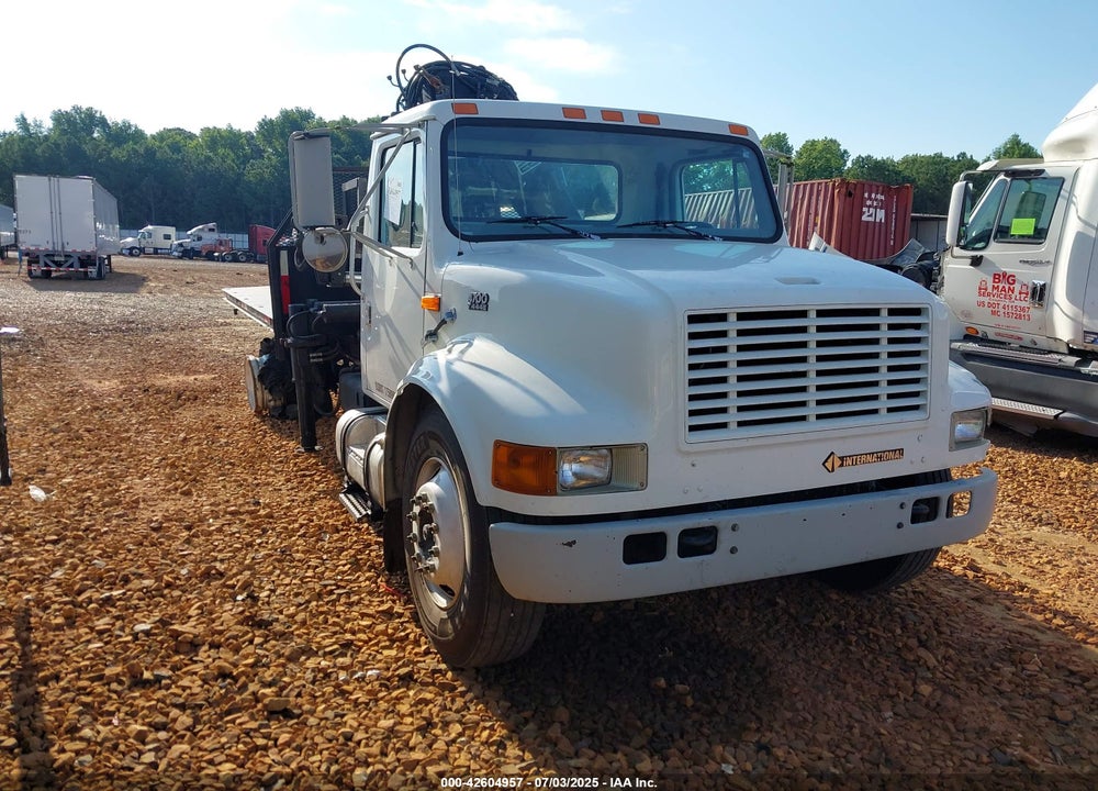1999 INTERNATIONAL 4000 4700 VIN: 1HTSCABM5XH644386