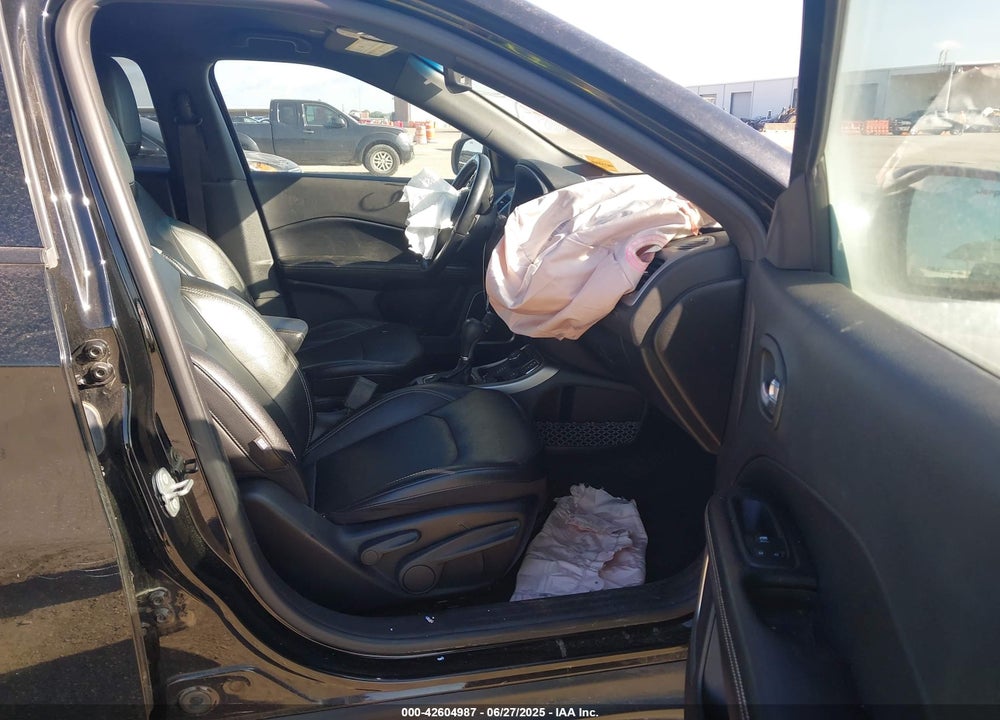 2021 JEEP COMPASS VIN: 3C4NJDEB3MT601660
