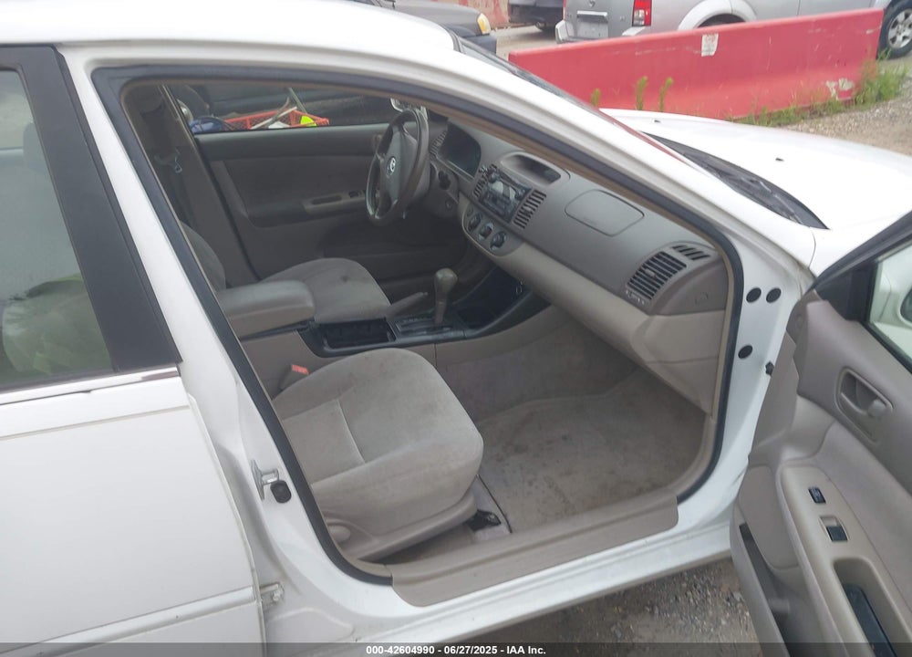2003 TOYOTA CAMRY LE VIN: JTDBE32K230158970