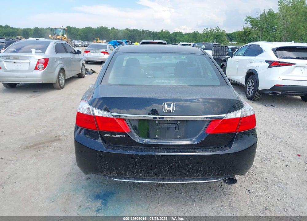 2015 HONDA ACCORD VIN: 1HGCR2F33FA178084