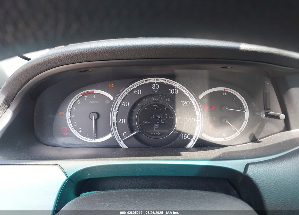 2015 HONDA ACCORD VIN: 1HGCR2F33FA178084