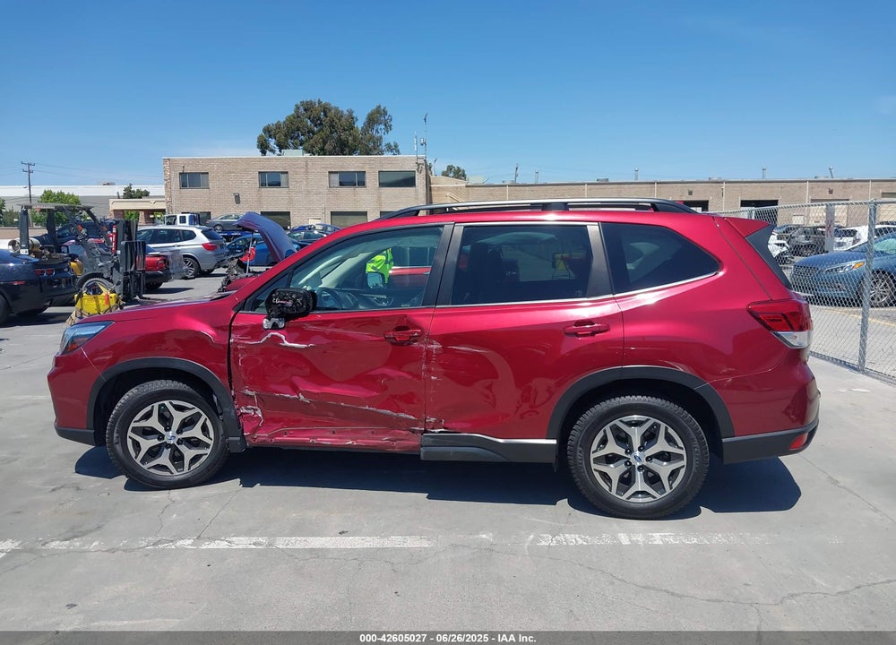 2021 SUBARU FORESTER VIN: JF2SKAJC6MH445546
