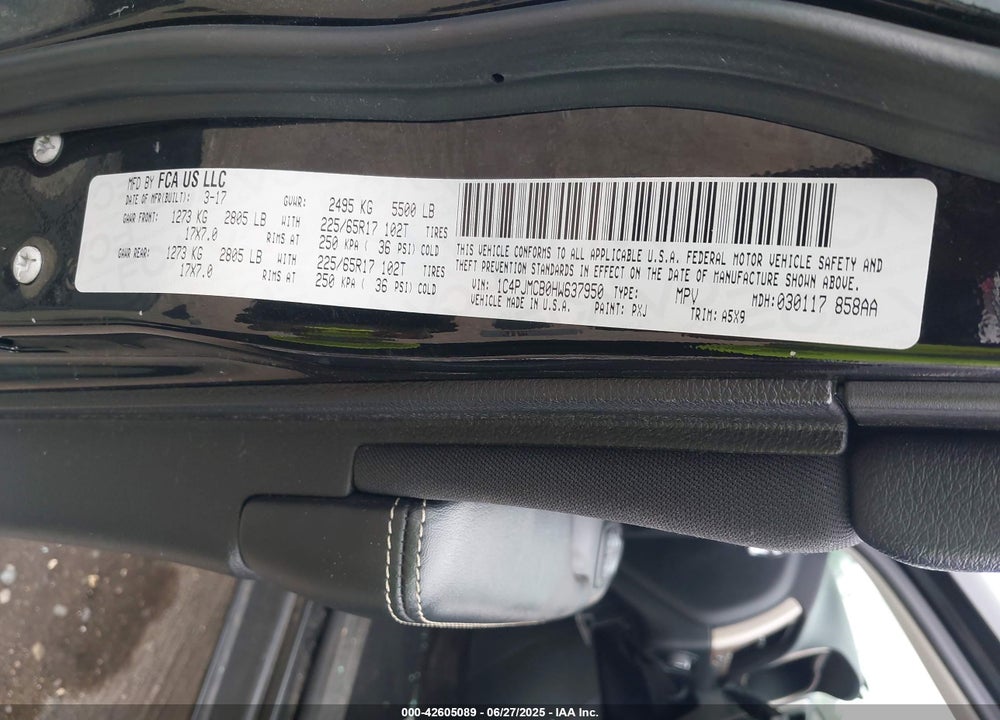 2017 JEEP CHEROKEE VIN: 1C4PJMCB0HW637950