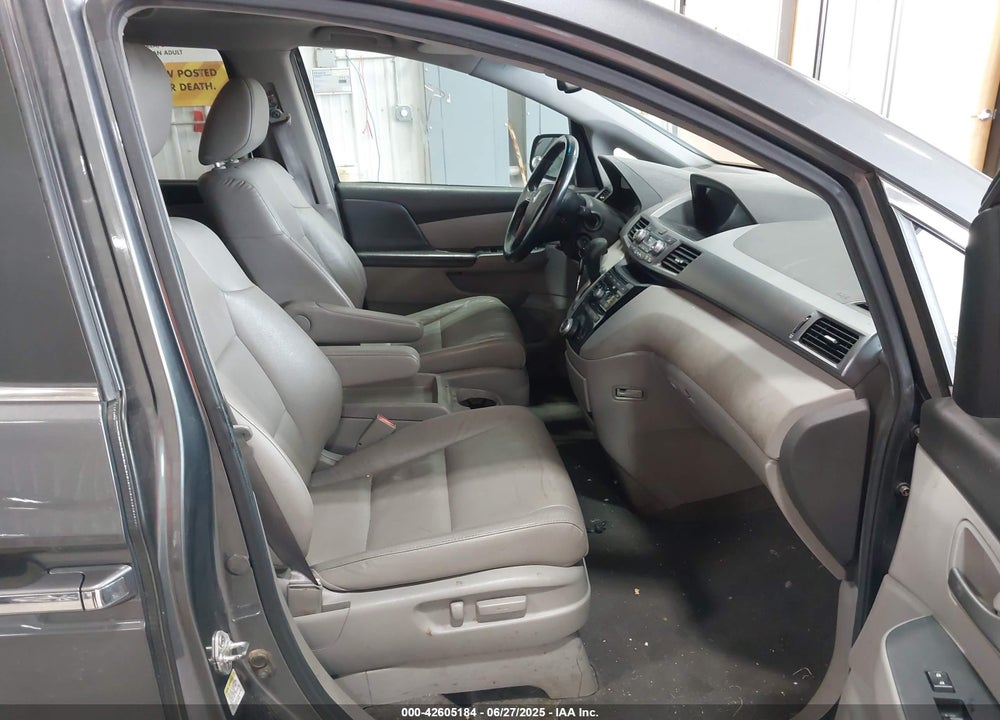 2011 HONDA ODYSSEY EX-L VIN: 5FNRL5H68BB052615