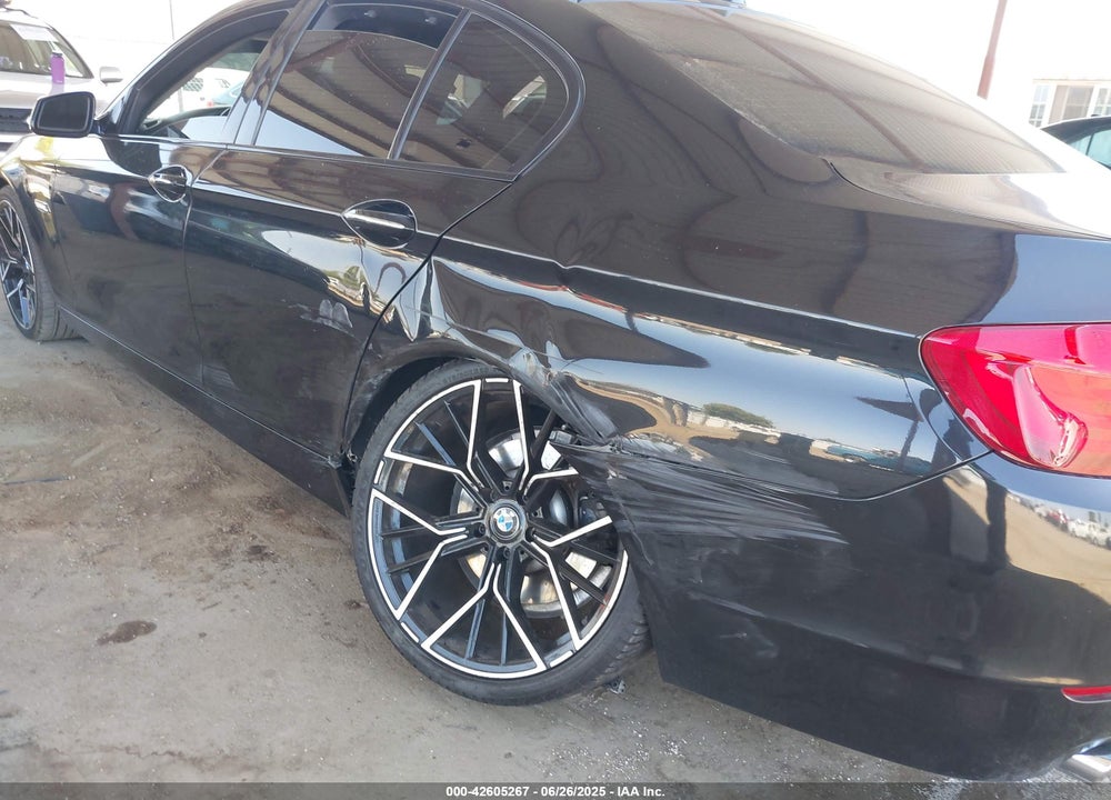 2011 BMW 5 SERIES VIN: WBAFR1C59BC745602