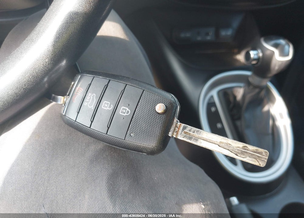 2015 KIA SOUL VIN: KNDJN2A26F7139972