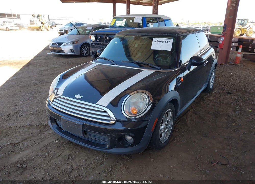 2013 MINI COOPER VIN: WMWSU3C59DT549459