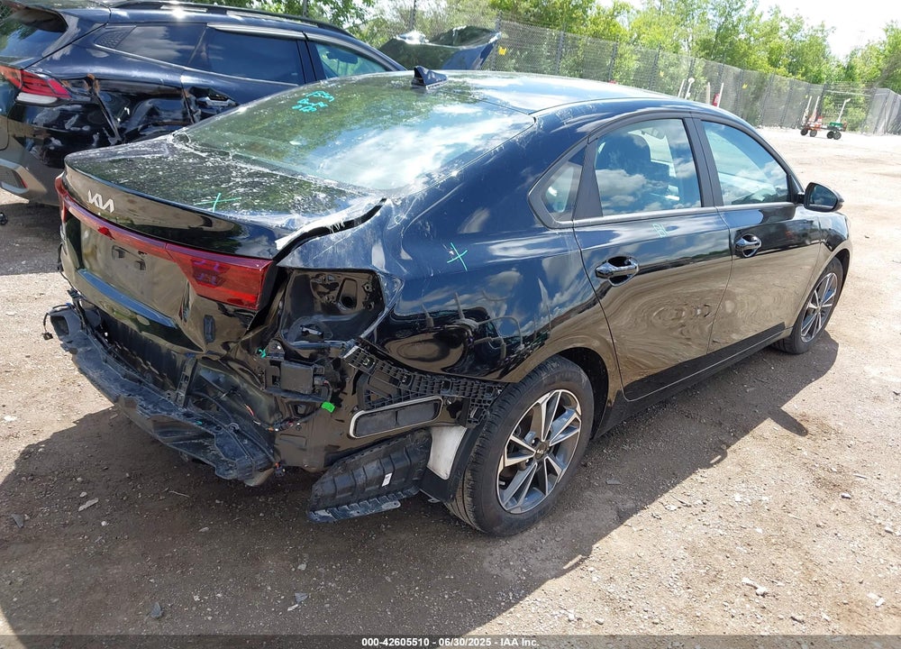 2023 KIA FORTE VIN: 3KPF24AD3PE632067