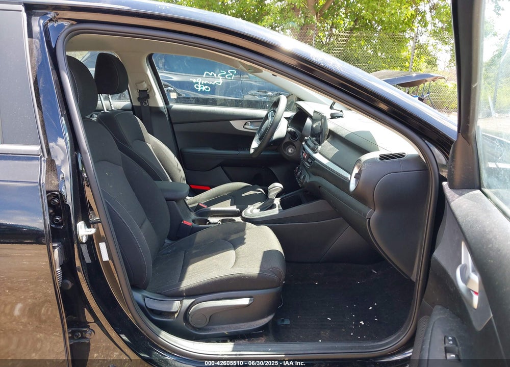2023 KIA FORTE VIN: 3KPF24AD3PE632067
