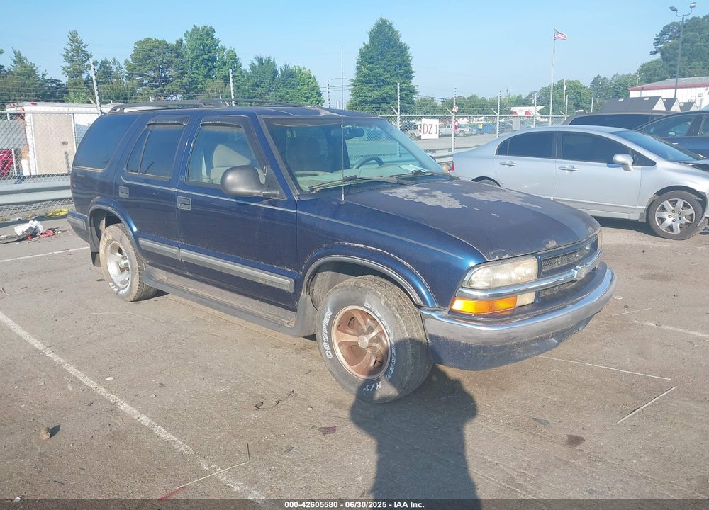 1998 CHEVROLET BLAZER LT VIN: 1GNCS13W6W2265944