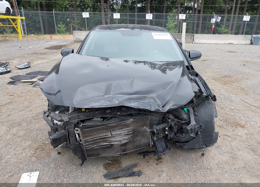 2018 HYUNDAI ELANTRA VIN: 5NPD84LF6JH265981