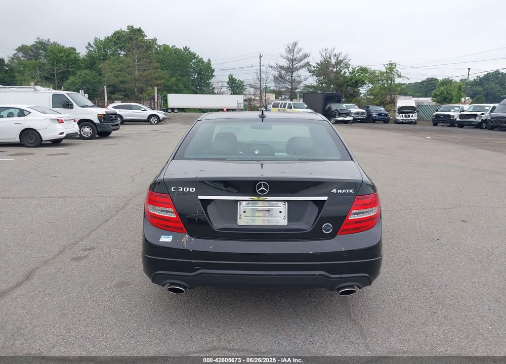 2013 MERCEDES-BENZ C 300 LUXURY 4MATIC/SPORT 4MATIC VIN: WDDGF8AB7DR288313