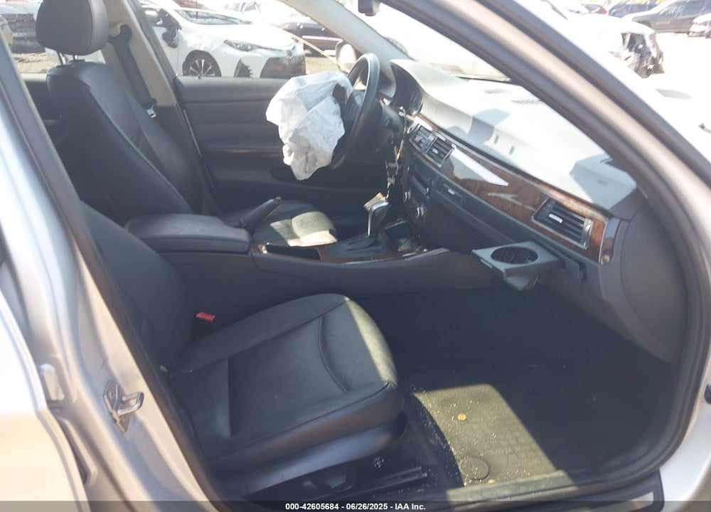 2011 BMW 3 SERIES VIN: WBAPK5C59BA660545