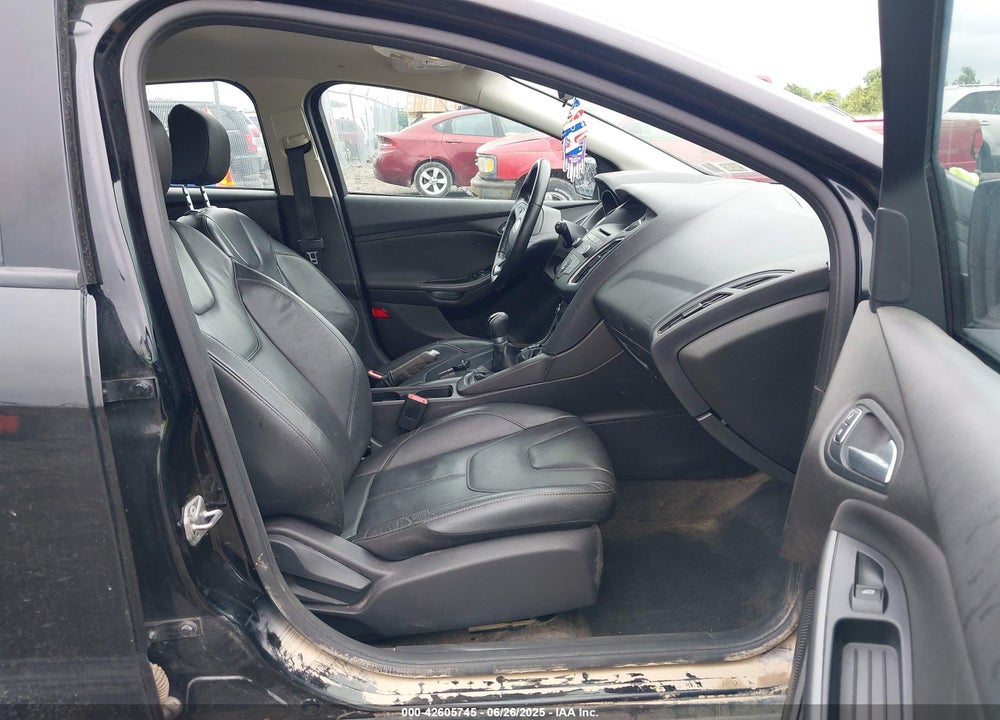 2016 FORD FOCUS SE VIN: 1FADP3K29GL313950