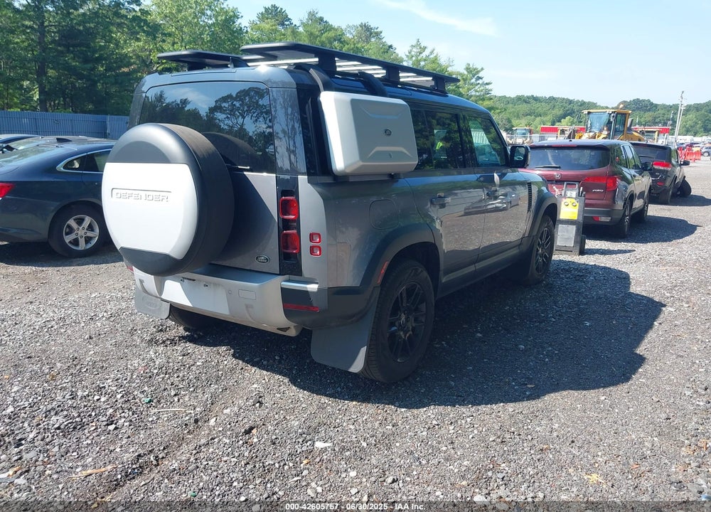 2023 LAND ROVER DEFENDER VIN: SALEJ7EXXP2205706