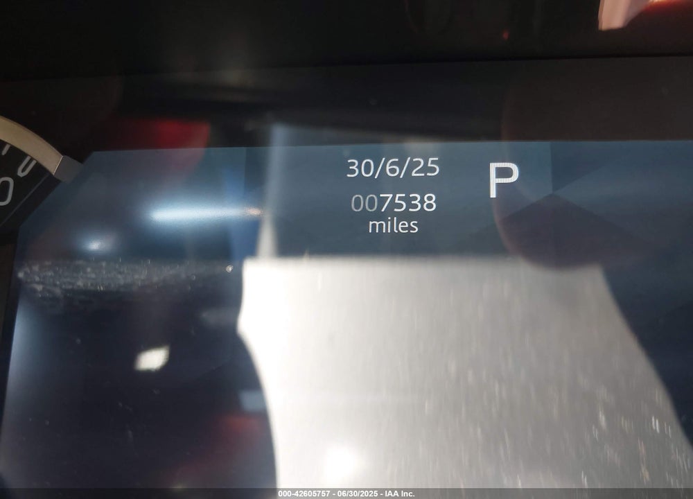 2023 LAND ROVER DEFENDER VIN: SALEJ7EXXP2205706