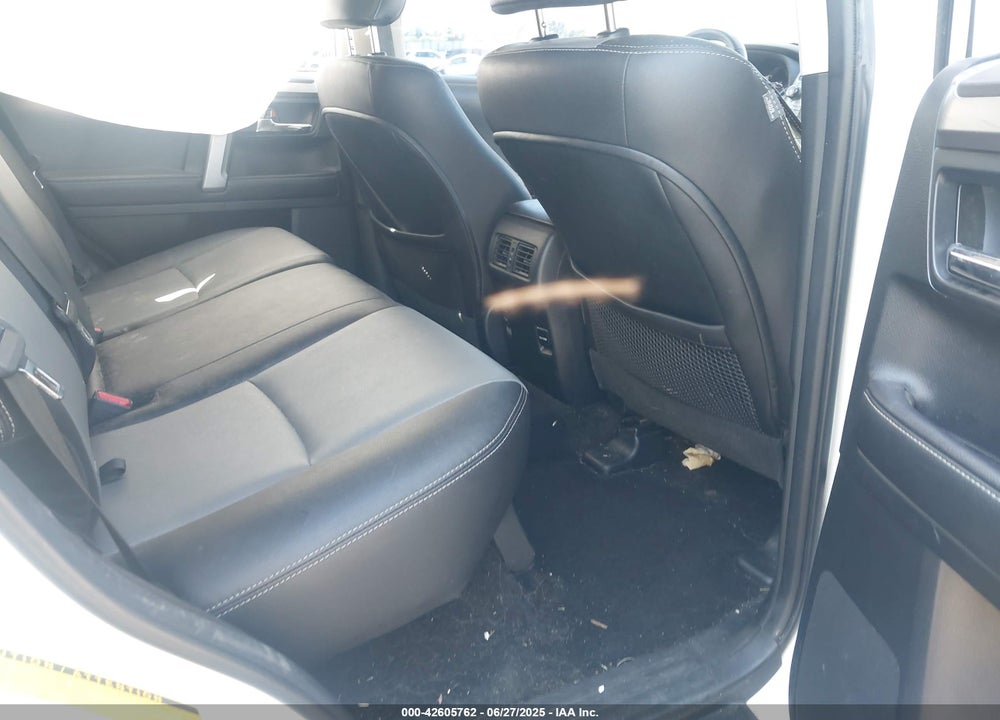2018 TOYOTA 4RUNNER SR5 PREMIUM VIN: JTEZU5JR5J5176368
