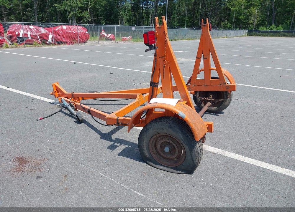 2000 LAMCO MFG & DISTR CO LEMCO TRAILER VIN: 1L9SS0914YP042098