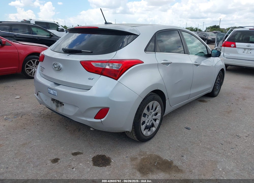2016 HYUNDAI ELANTRA GT VIN: KMHD35LH8GU270101