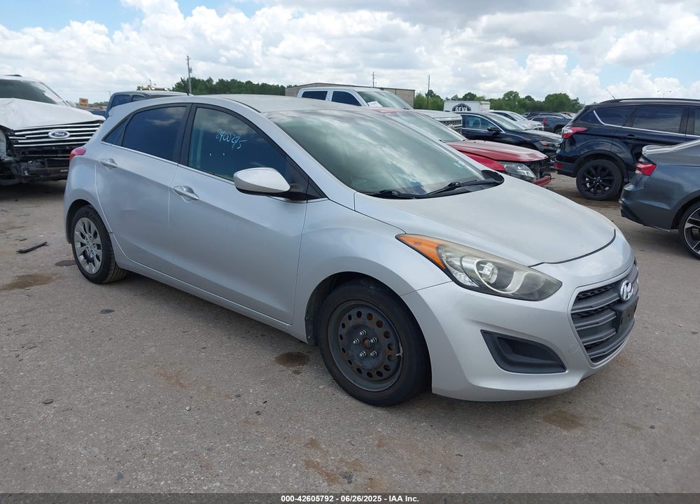 2016 HYUNDAI ELANTRA GT VIN: KMHD35LH8GU270101