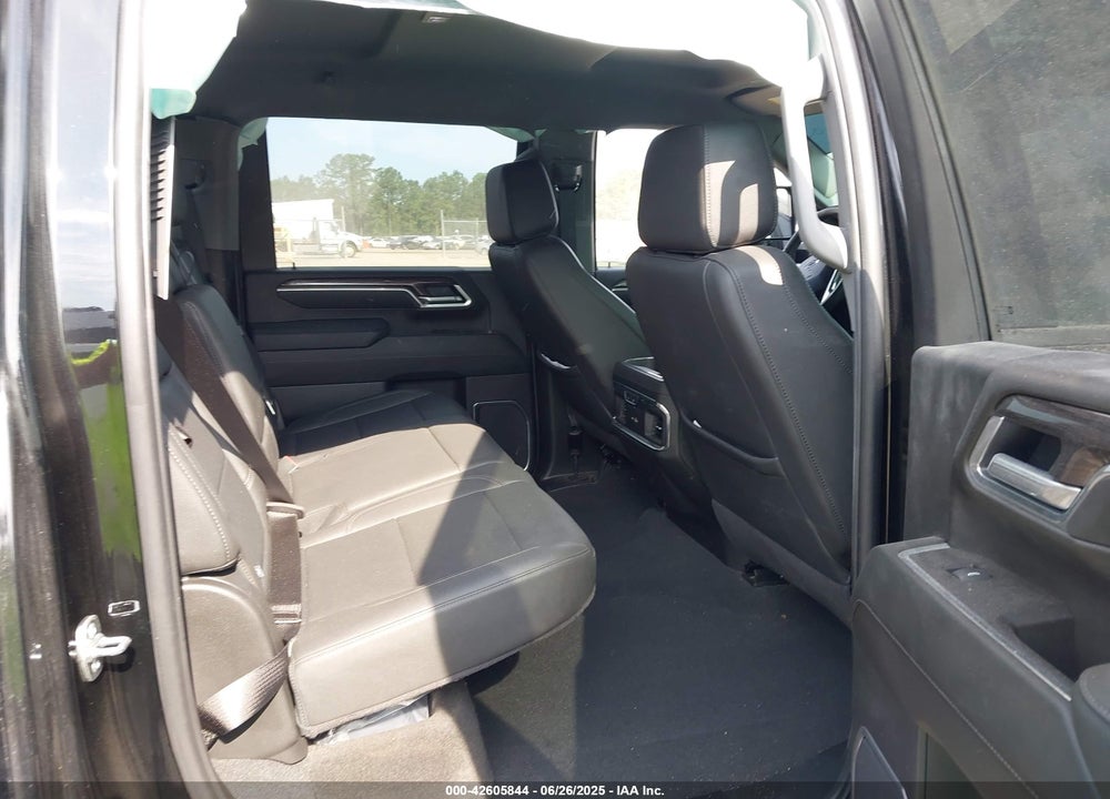2025 CHEVROLET SILVERADO 2500HD 4WD STANDARD BED LTZ VIN: 2GC4KPEY0S1120729
