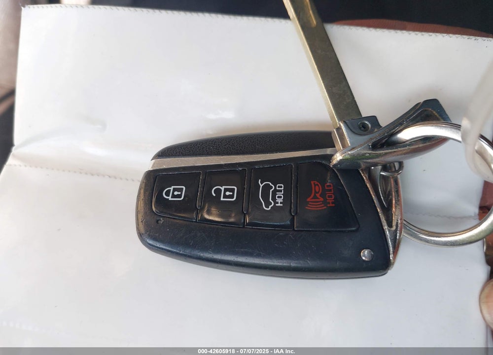 2015 HYUNDAI GENESIS VIN: KMHGN4JE5FU018699