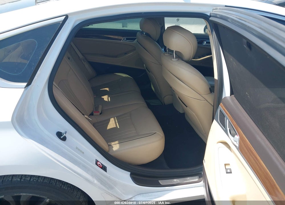 2015 HYUNDAI GENESIS VIN: KMHGN4JE5FU018699