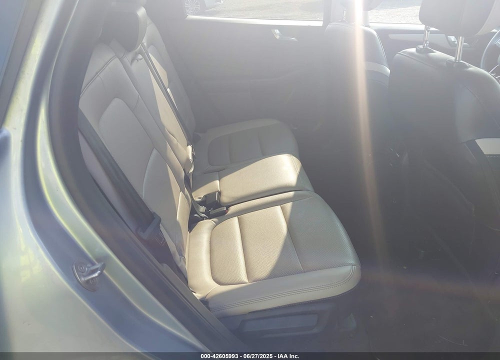 2022 FORD ESCAPE VIN: 1FMCU9H96NUB71906