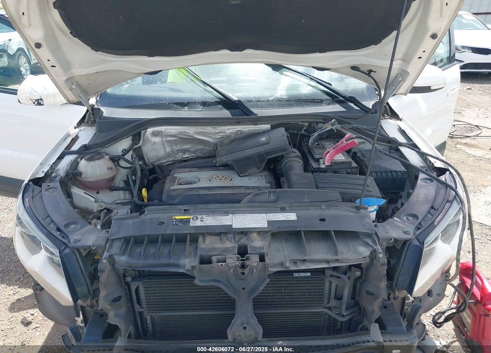 2017 VOLKSWAGEN TIGUAN VIN: WVGAV7AX3HK018868