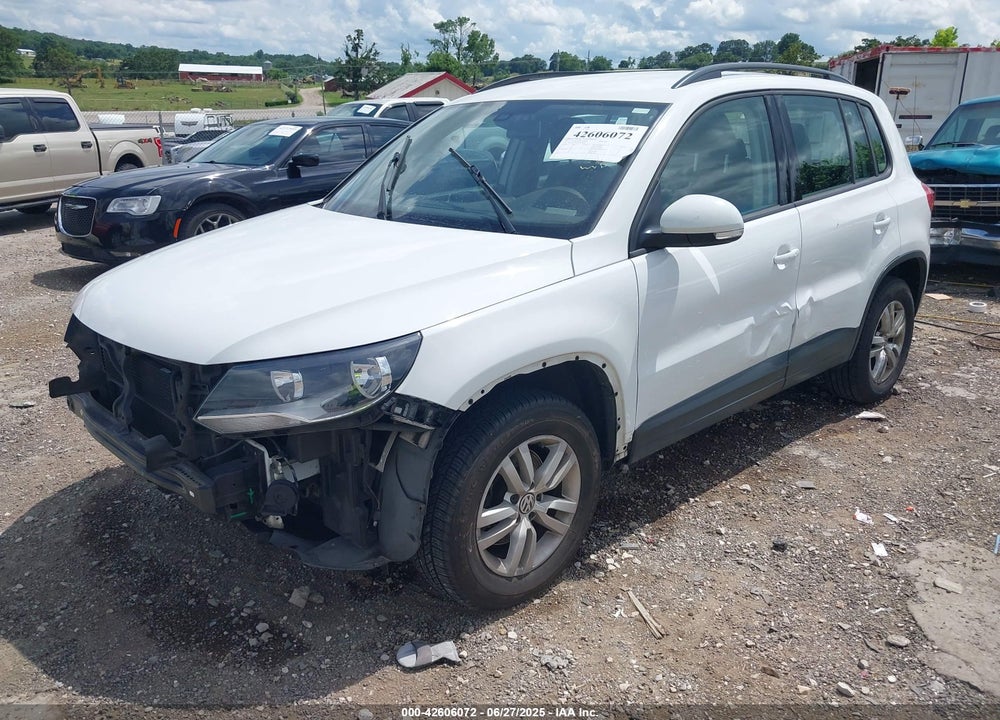 2017 VOLKSWAGEN TIGUAN VIN: WVGAV7AX3HK018868