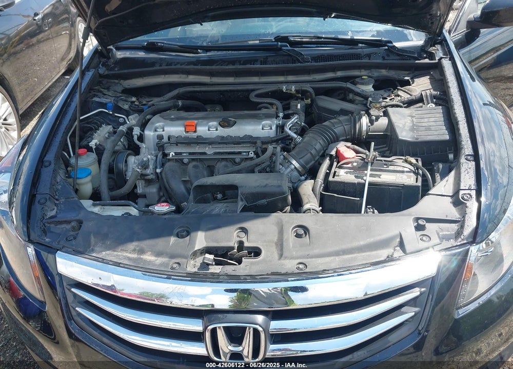 2012 HONDA ACCORD VIN: 1HGCP2F83CA084235