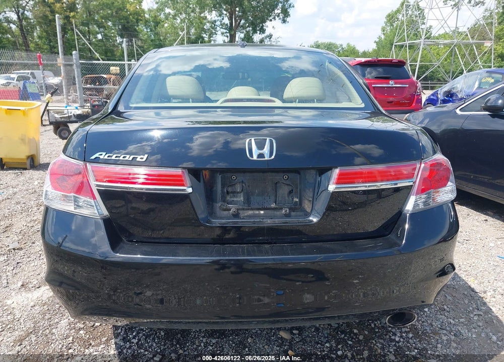 2012 HONDA ACCORD VIN: 1HGCP2F83CA084235