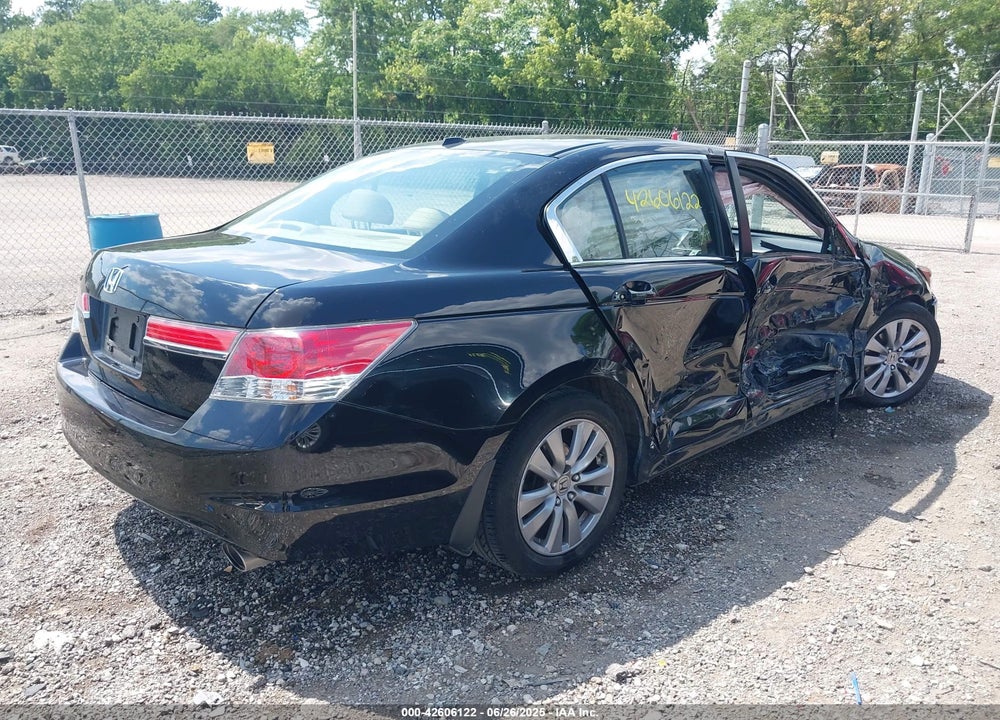 2012 HONDA ACCORD VIN: 1HGCP2F83CA084235